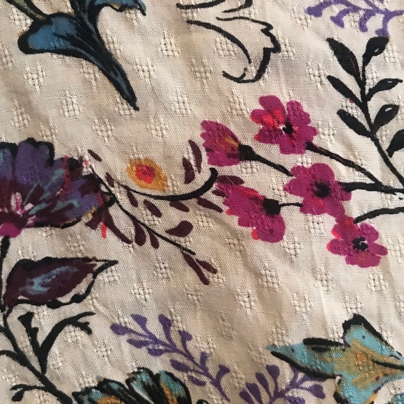 Cute floral crop top - Picture 3 of 4